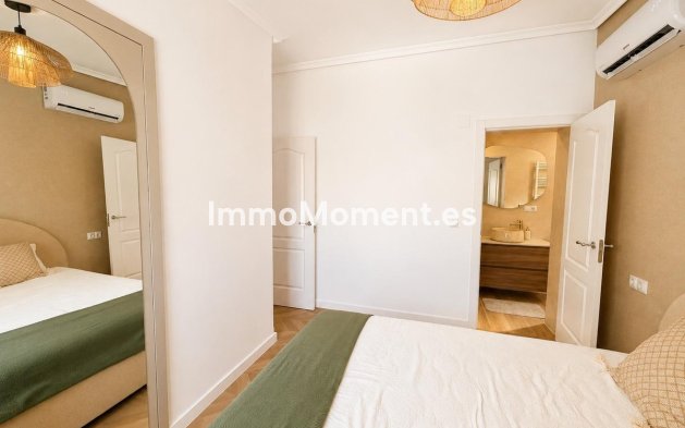 Bestaande woning - Vrijstaande villa - Orihuela - Punta Prima