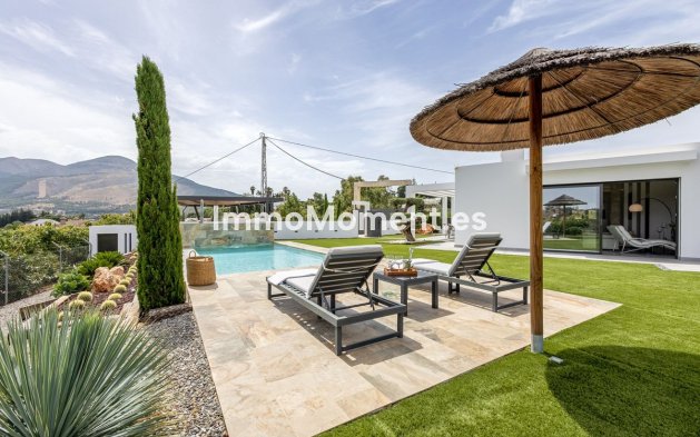 Resale - Country house - Inland  - Alhaurín el Grande Centro