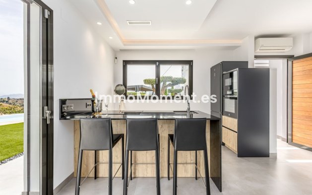 Resale - Country house - Inland  - Alhaurín el Grande Centro