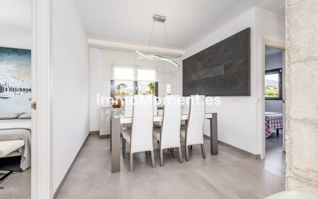Resale - Country house - Inland  - Alhaurín el Grande Centro
