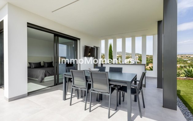 Resale - Country house - Inland  - Alhaurín el Grande Centro