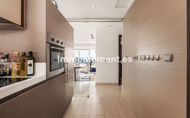 Reventa - Apartamento - Benahavís - Benahavís Centro