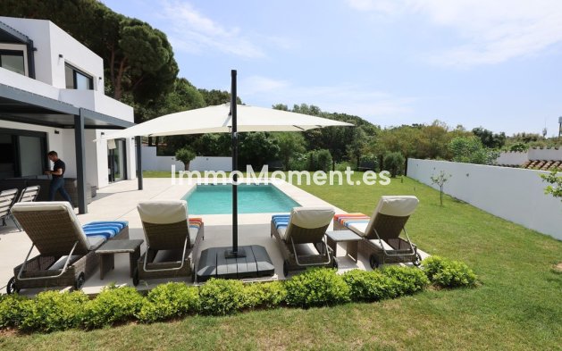 Wiederverkauf - Freistehende Villa - Marbella - Cabopino