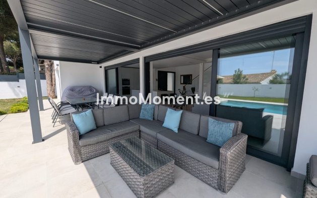 Wiederverkauf - Freistehende Villa - Marbella - Cabopino