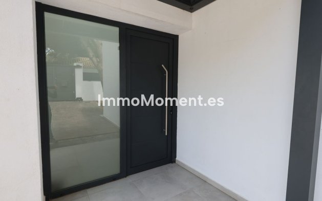 Wiederverkauf - Freistehende Villa - Marbella - Cabopino