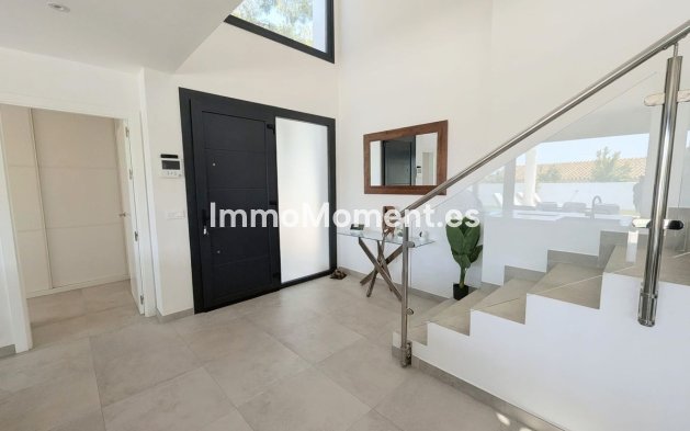 Wiederverkauf - Freistehende Villa - Marbella - Cabopino