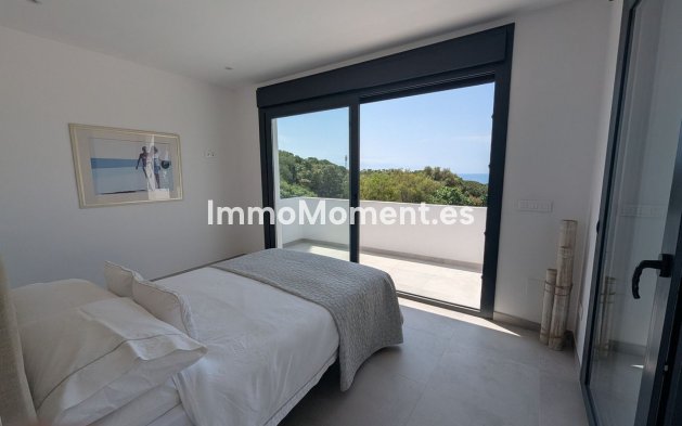 Wiederverkauf - Freistehende Villa - Marbella - Cabopino