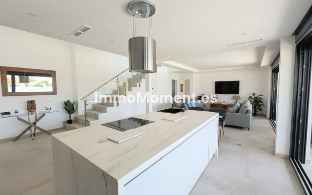 Wiederverkauf - Freistehende Villa - Marbella - Cabopino