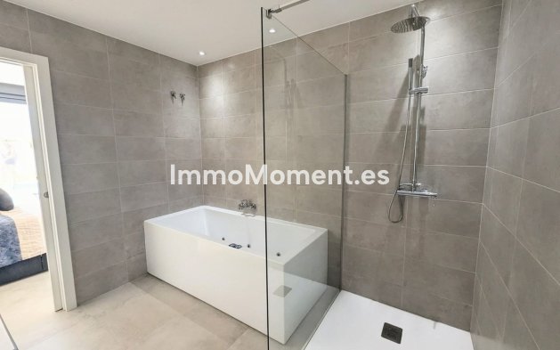 Wiederverkauf - Freistehende Villa - Marbella - Cabopino
