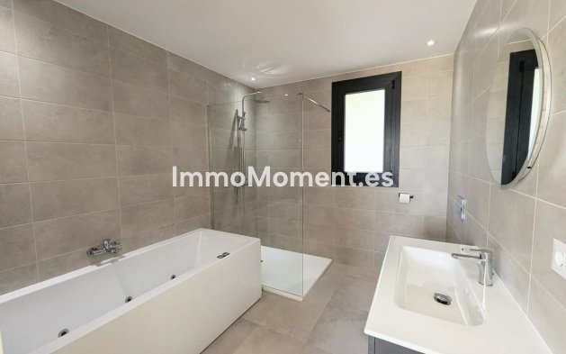 Wiederverkauf - Freistehende Villa - Marbella - Cabopino