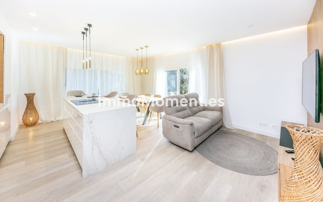 Reventa - Villa independiente - Fuengirola - Fuengirola Centro