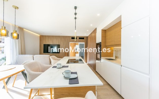 Reventa - Villa independiente - Fuengirola - Fuengirola Centro