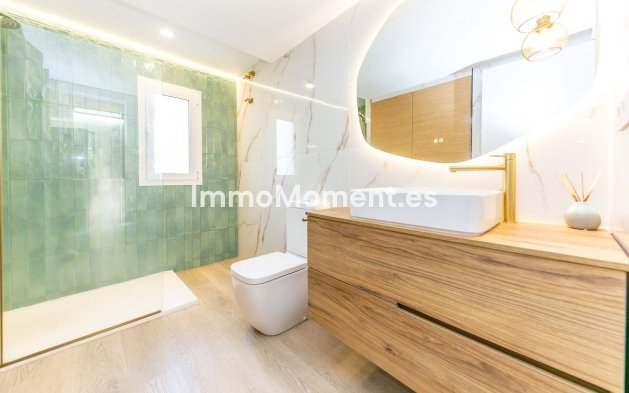 Reventa - Villa independiente - Fuengirola - Fuengirola Centro