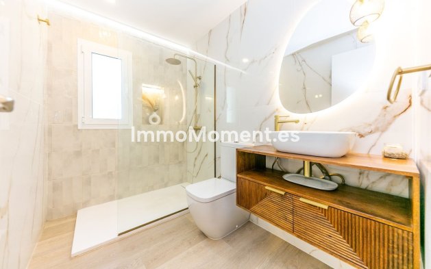 Reventa - Villa independiente - Fuengirola - Fuengirola Centro