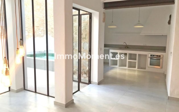 Resale - Townhouse - Jávea - Jávea - Xàbia Centro