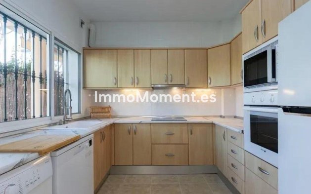 Bestaande woning - Vrijstaande villa - Marbella - Cabopino