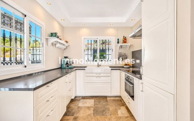 Bestaande woning - Vrijstaande villa - Marbella - Nueva Andalucía