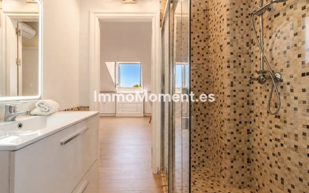 Bestaande woning - Vrijstaande villa - Marbella - Nueva Andalucía