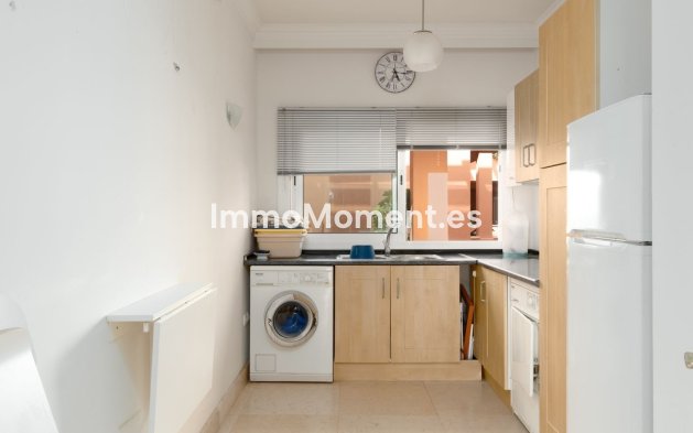 Resale - Apartment - Marbella - Nueva Andalucía