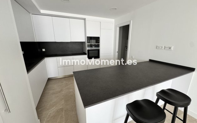 Wiederverkauf - Wohnung - Estepona  - Estepona Centro