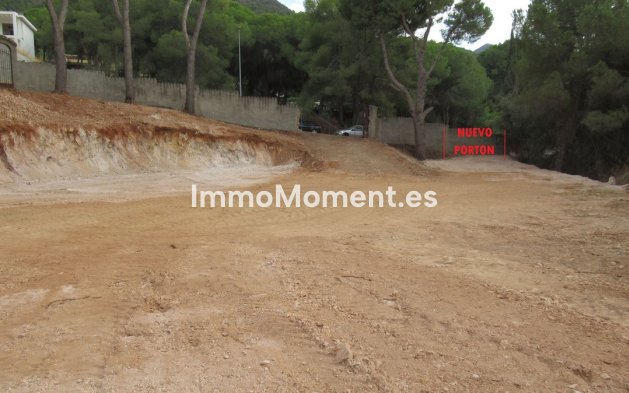 Resale - Plot - Inland  - Alhaurín de la Torre