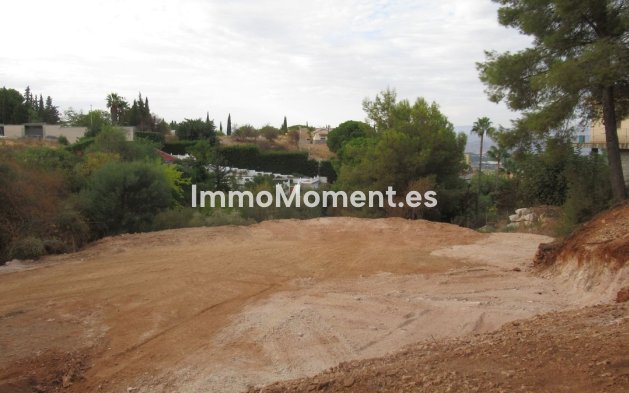 Resale - Plot - Inland  - Alhaurín de la Torre