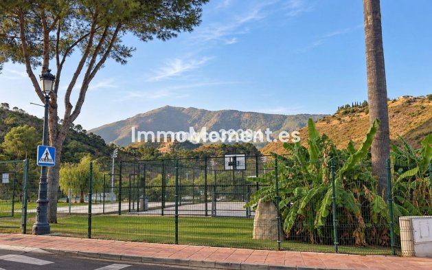 Resale - Apartment - Benahavís - Benahavís Centro