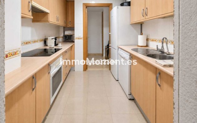 Resale - Apartment - Benahavís - Benahavís Centro
