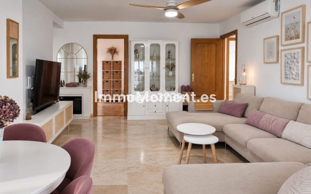 Resale - Apartment - Benahavís - Benahavís Centro