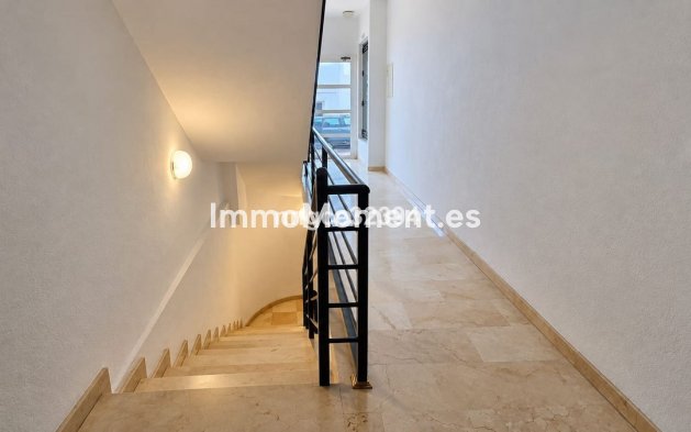 Resale - Apartment - Benahavís - Benahavís Centro