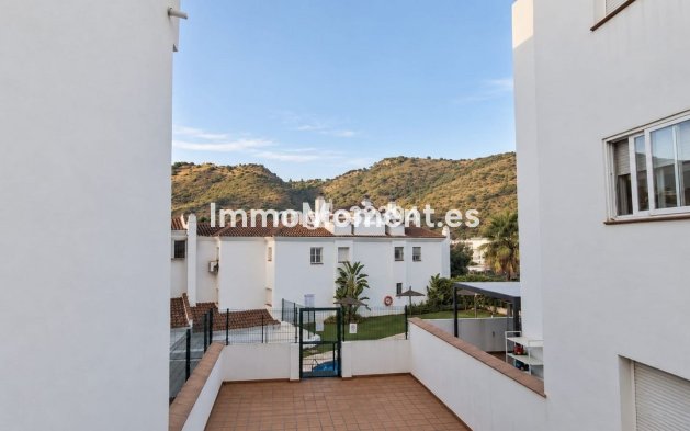 Resale - Apartment - Benahavís - Benahavís Centro