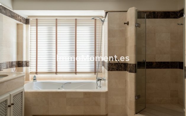 Resale - Detached villa - Marbella - El Rosario