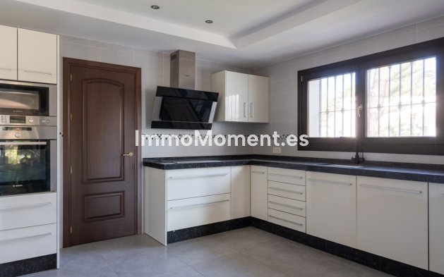 Resale - Detached villa - Marbella - El Rosario