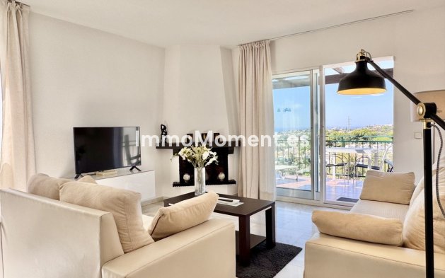 Resale - Apartment - Mijas Costa - Calahonda