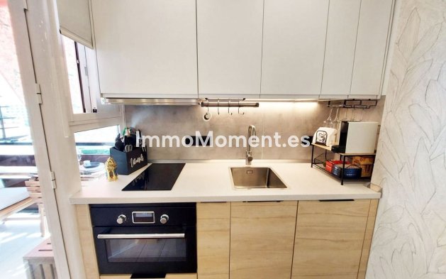 Resale - Apartment - Benalmadena - Benalmadena Centro