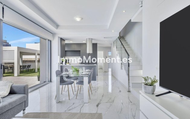 Reventa - Villa independiente - Torrevieja - Torrevieja Centro