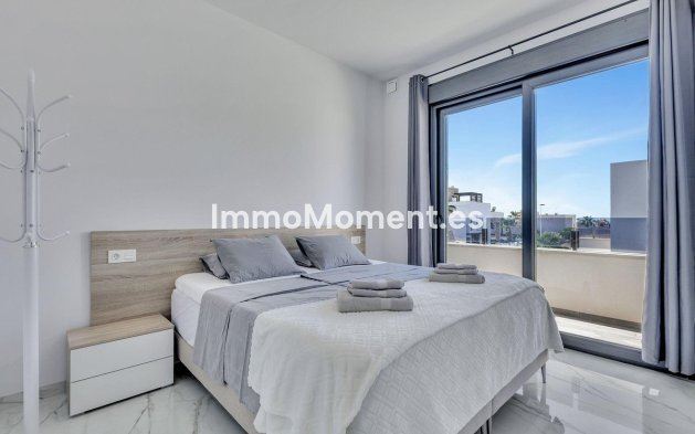 Reventa - Villa independiente - Torrevieja - Torrevieja Centro