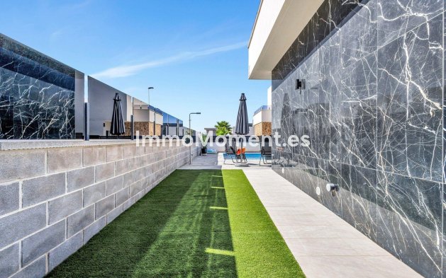 Reventa - Villa independiente - Torrevieja - Torrevieja Centro