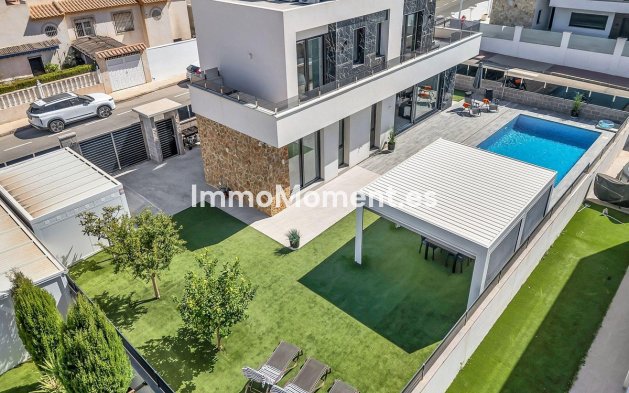 Reventa - Villa independiente - Torrevieja - Torrevieja Centro