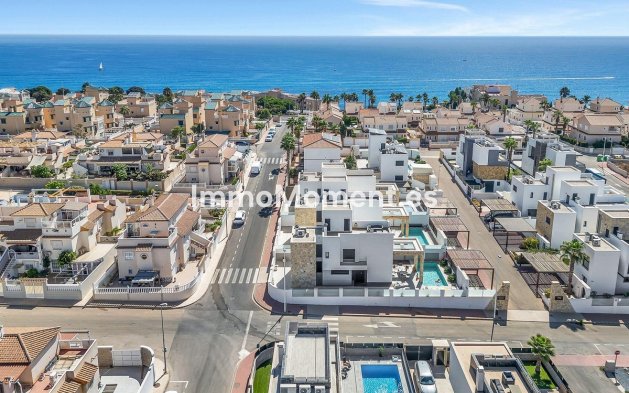 Reventa - Villa independiente - Torrevieja - Torrevieja Centro