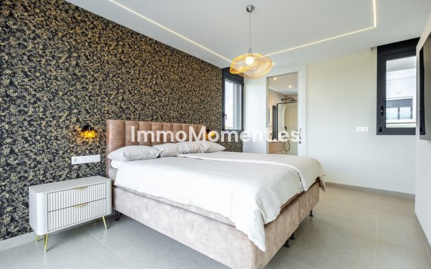 Reventa - Villa independiente - Torrevieja - Torrevieja Centro