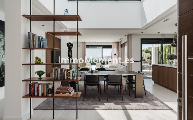 Reventa - Villa independiente - Estepona  - Estepona Centro