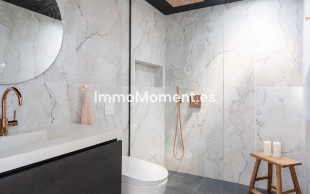 Reventa - Villa independiente - Estepona  - Estepona Centro