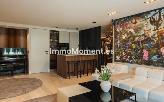 Reventa - Villa independiente - Estepona  - Estepona Centro