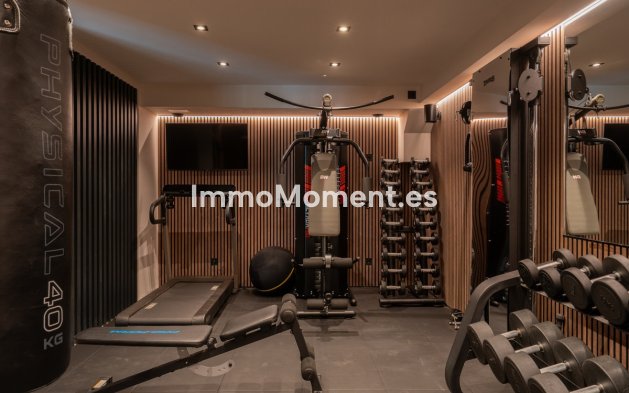 Reventa - Villa independiente - Estepona  - Estepona Centro