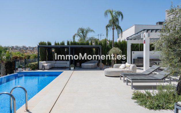 Reventa - Villa independiente - Estepona  - Estepona Centro