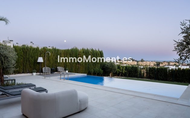 Reventa - Villa independiente - Estepona  - Estepona Centro