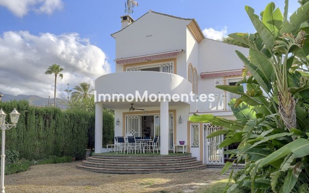 Wiederverkauf - Freistehende Villa - Marbella - Marbella Centro