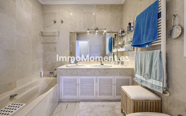 Wiederverkauf - Freistehende Villa - Marbella - Marbella Centro