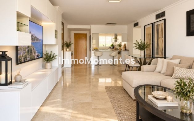 Resale - Apartment - Marbella - Guadalmina Alta